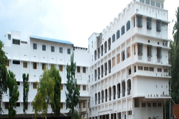 https://cache.careers360.mobi/media/colleges/social-media/media-gallery/7421/2018/12/1/Campus View of PKR Arts College For Women Erode_Campus-View.jpg